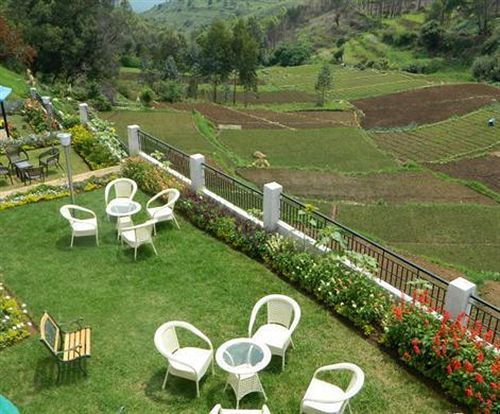 Mount N Mist Hotel Nainital Kültér fotó
